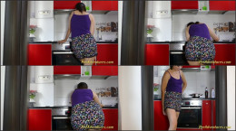 Cooking Dinner Makes Her Pee In Her Clothes