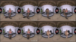  Naughty babe Petra adores teasing you with her magnificent looking feet and toes in VR 1440p