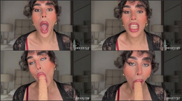 Worship My Glossy Lips